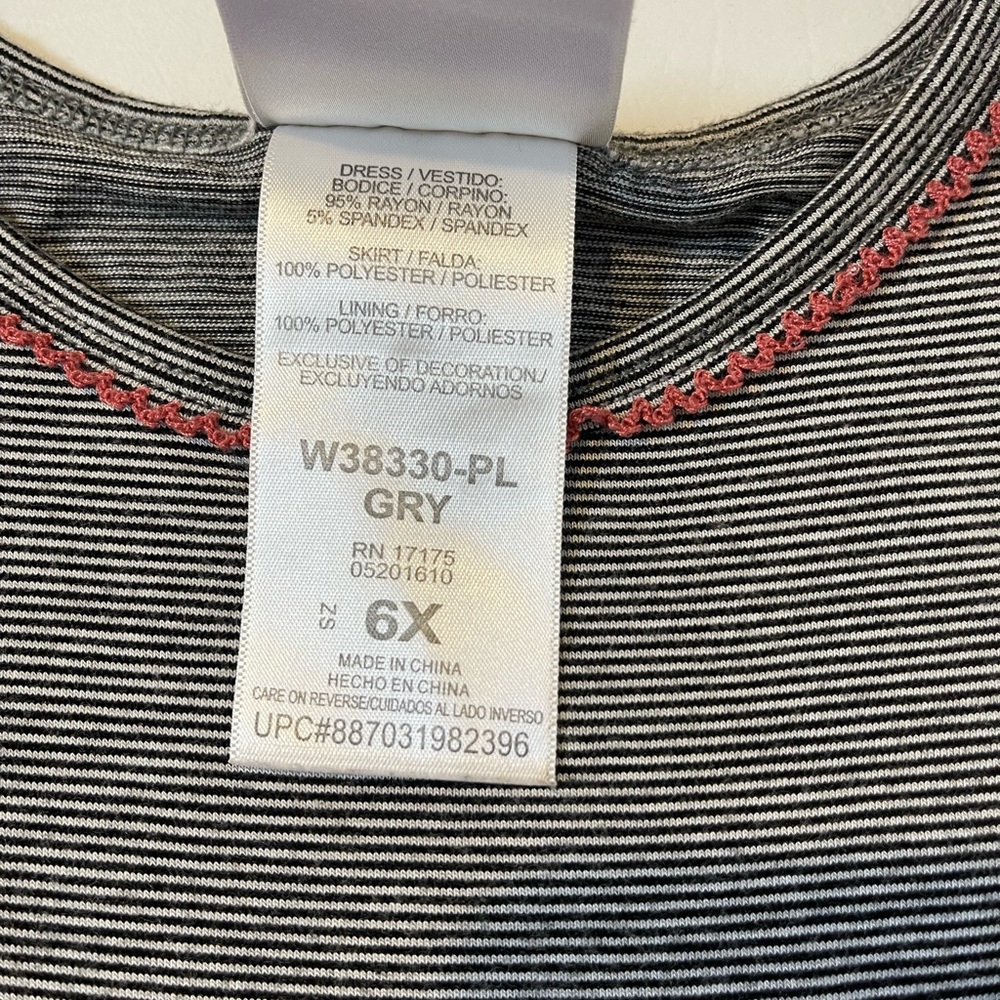 Iris & Ivy Gray Stripe and Floral, Long sleeve Girls Dress. Size 6X. Preloved. - Picture 6 of 10